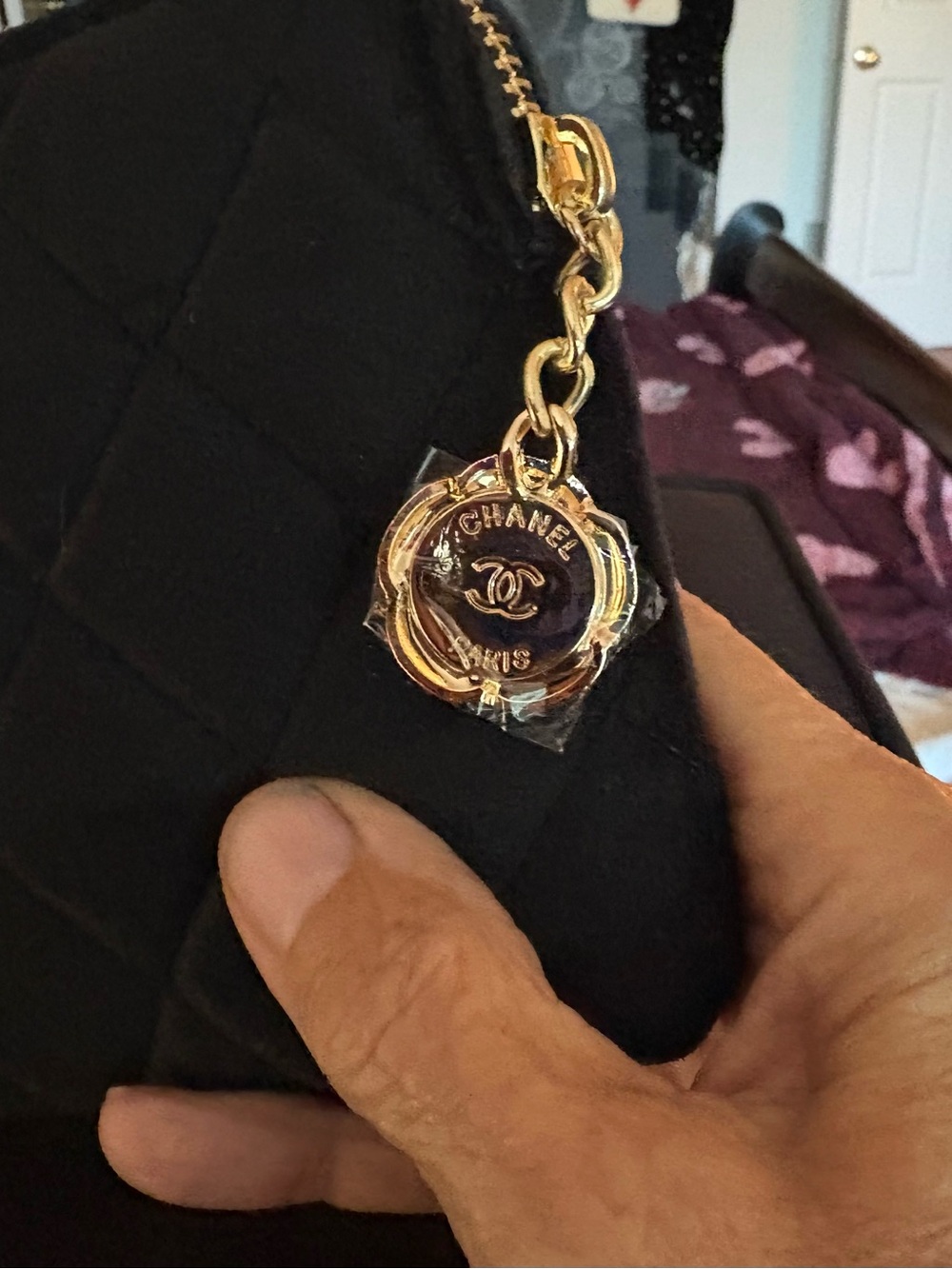 Chanel Beauty soft Quilted Black Zip Wallet - Picture 2 of 4